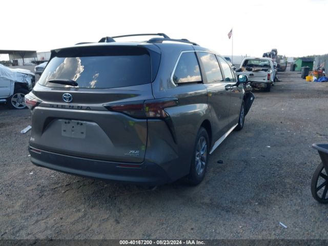 Photo 3 VIN: 5TDYRKEC9PS156813 - TOYOTA SIENNA 