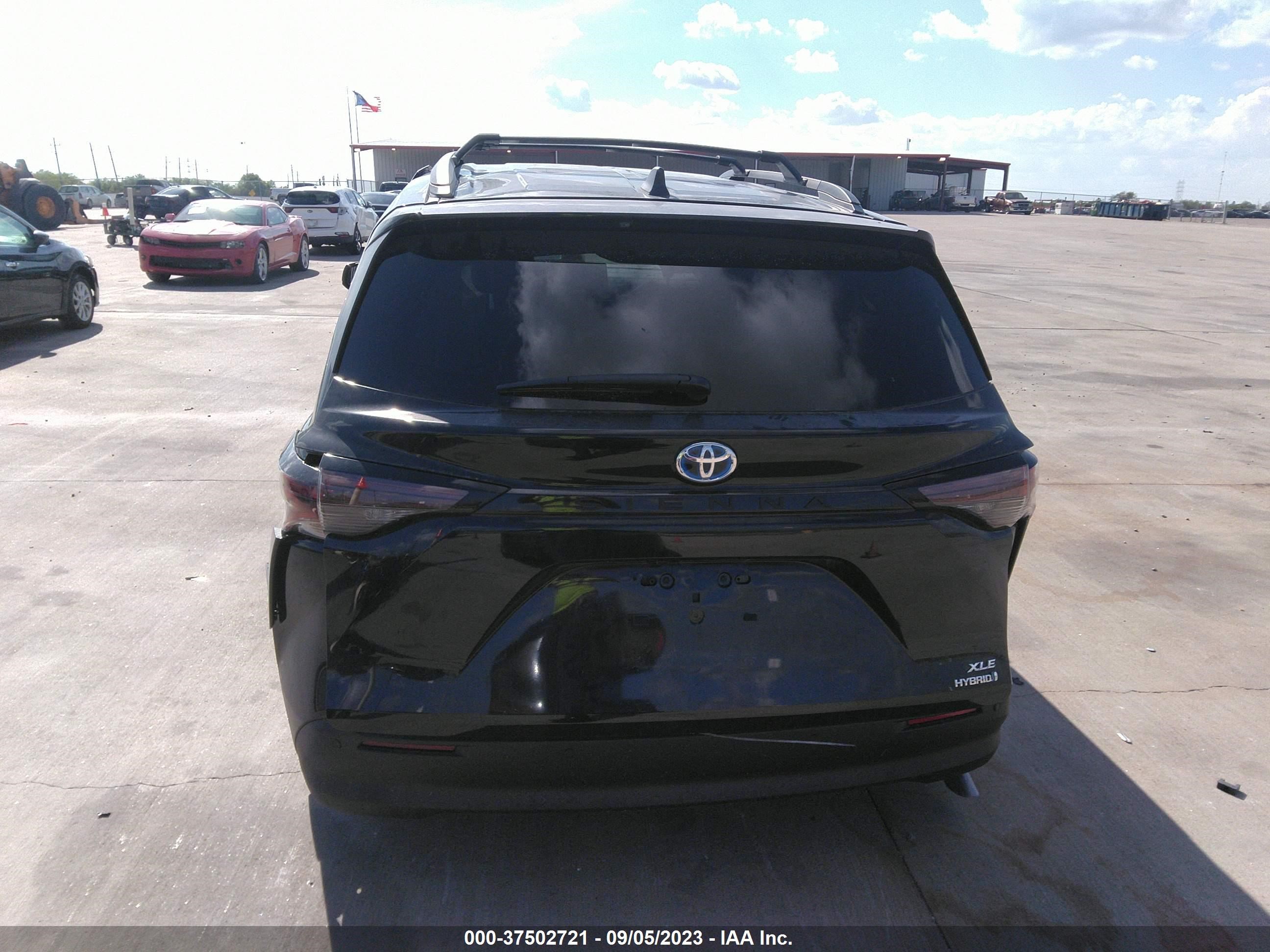 Photo 15 VIN: 5TDYRKEC9PS166998 - TOYOTA SIENNA 