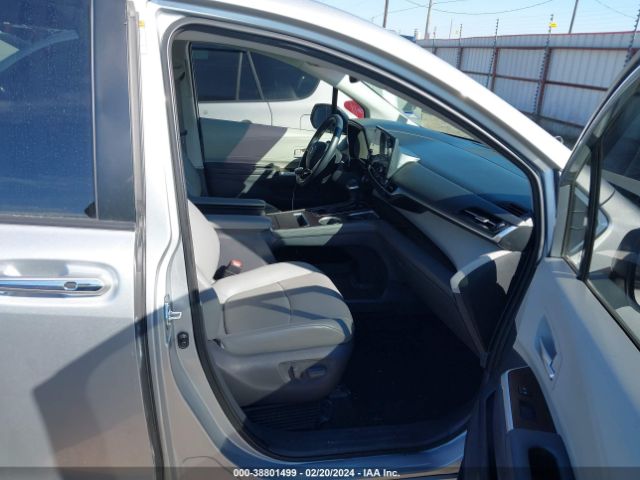 Photo 4 VIN: 5TDYRKECXMS011615 - TOYOTA SIENNA XLE 