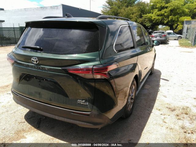 Photo 3 VIN: 5TDYRKECXMS012652 - TOYOTA SIENNA 