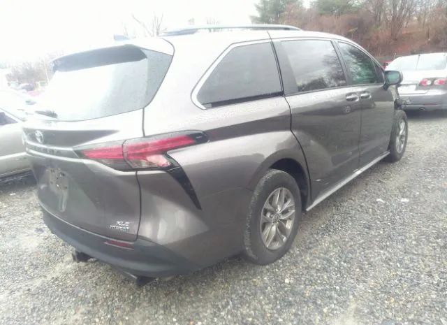 Photo 3 VIN: 5TDYRKECXNS107777 - TOYOTA SIENNA 