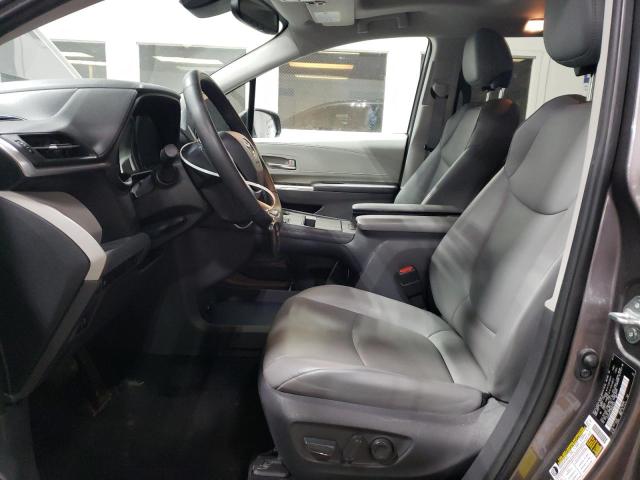 Photo 6 VIN: 5TDYSKFC0MS031634 - TOYOTA SIENNA XLE 