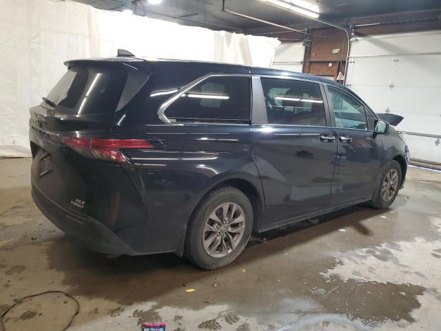 Photo 2 VIN: 5TDYSKFC1NS069021 - TOYOTA SIENNA XLE 