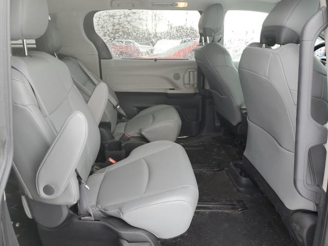 Photo 10 VIN: 5TDYSKFC1PS075677 - TOYOTA SIENNA XLE 