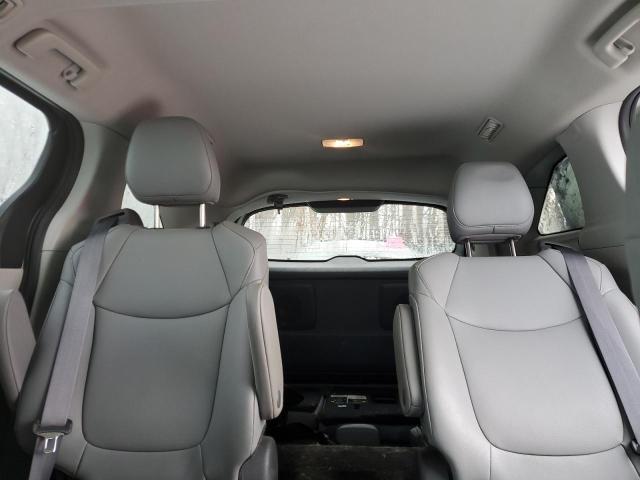 Photo 9 VIN: 5TDYSKFC1PS075677 - TOYOTA SIENNA XLE 