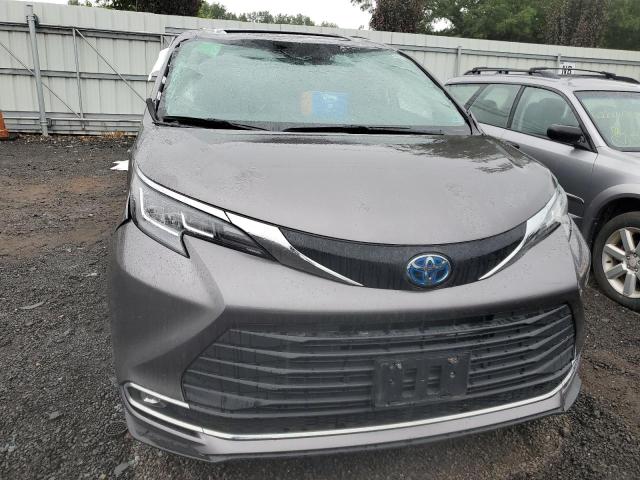 Photo 4 VIN: 5TDYSKFC3MS040148 - TOYOTA SIENNA XLE 