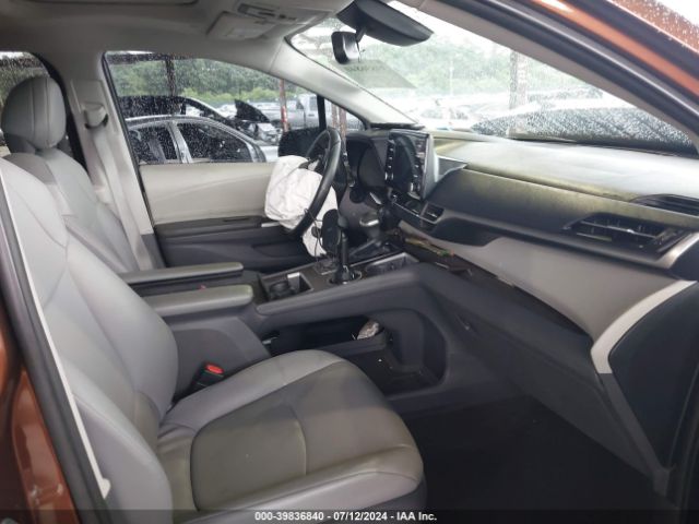 Photo 4 VIN: 5TDYSKFC4MS011869 - TOYOTA SIENNA 