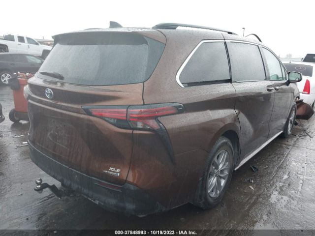 Photo 3 VIN: 5TDYSKFC4MS033435 - TOYOTA SIENNA 