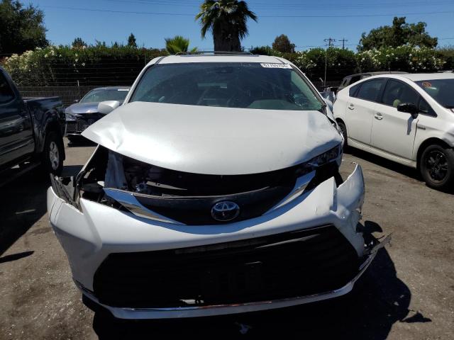 Photo 4 VIN: 5TDYSKFC4PS076757 - TOYOTA SIENNA XLE 