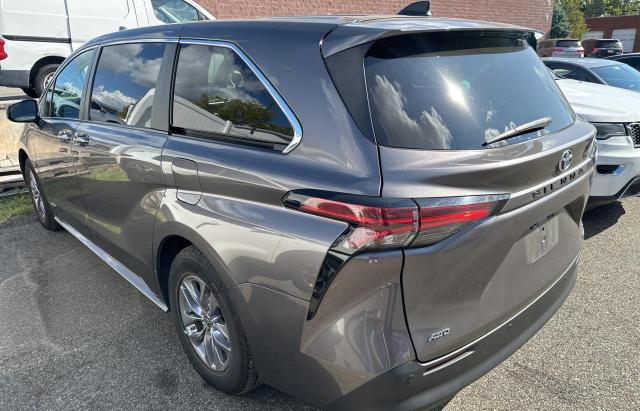 Photo 2 VIN: 5TDYSKFC5MS003134 - TOYOTA SIENNA XLE 