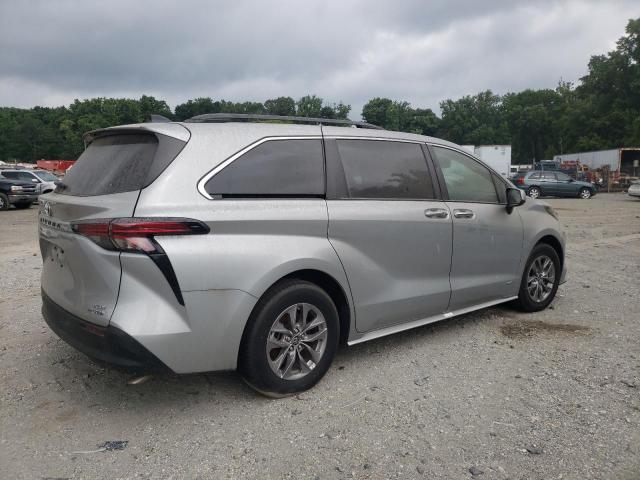 Photo 2 VIN: 5TDYSKFC5MS017793 - TOYOTA SIENNA XLE 