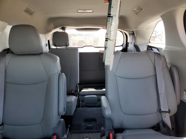 Photo 9 VIN: 5TDYSKFC5MS035775 - TOYOTA SIENNA 