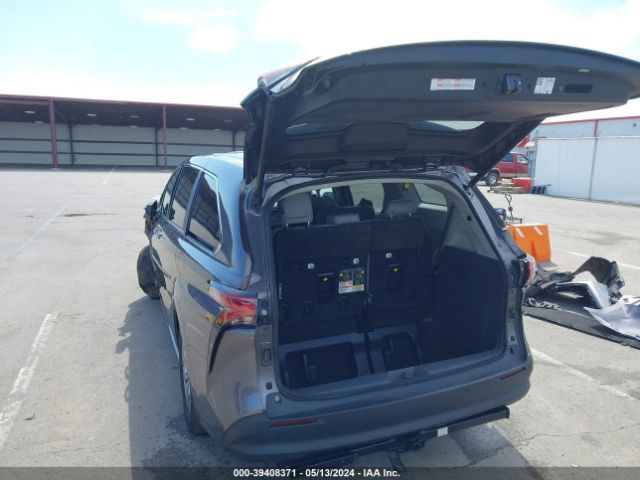 Photo 2 VIN: 5TDYSKFC7MS009856 - TOYOTA SIENNA 