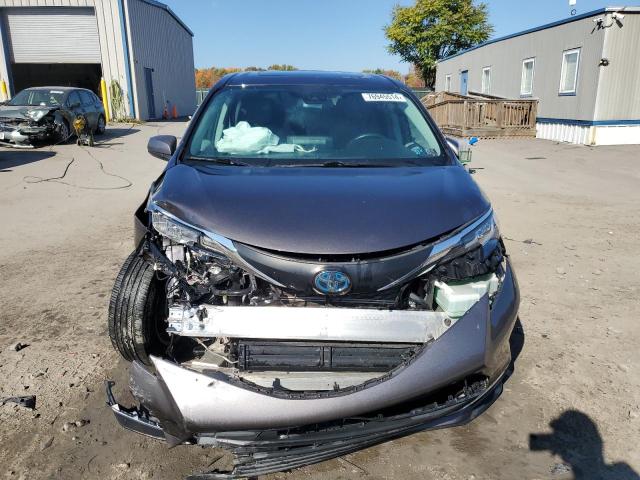 Photo 4 VIN: 5TDYSKFC9MS013245 - TOYOTA SIENNA XLE 