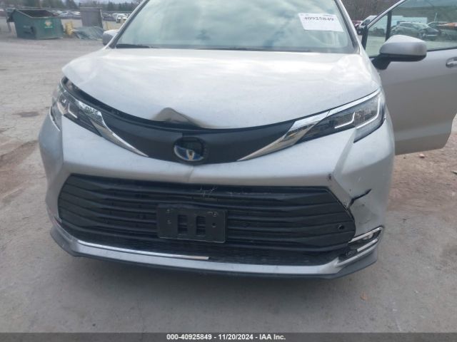 Photo 5 VIN: 5TDYSKFC9PS090721 - TOYOTA SIENNA 