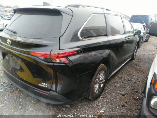 Photo 3 VIN: 5TDYSKFCXNS051228 - TOYOTA SIENNA 