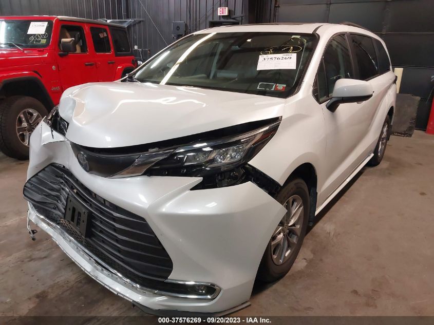 Photo 1 VIN: 5TDYSKFCXNS070300 - TOYOTA SIENNA 