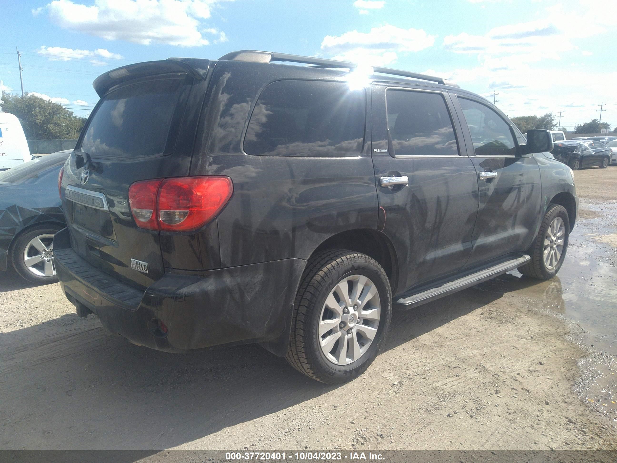 Photo 3 VIN: 5TDYY5G10FS060311 - TOYOTA SEQUOIA 