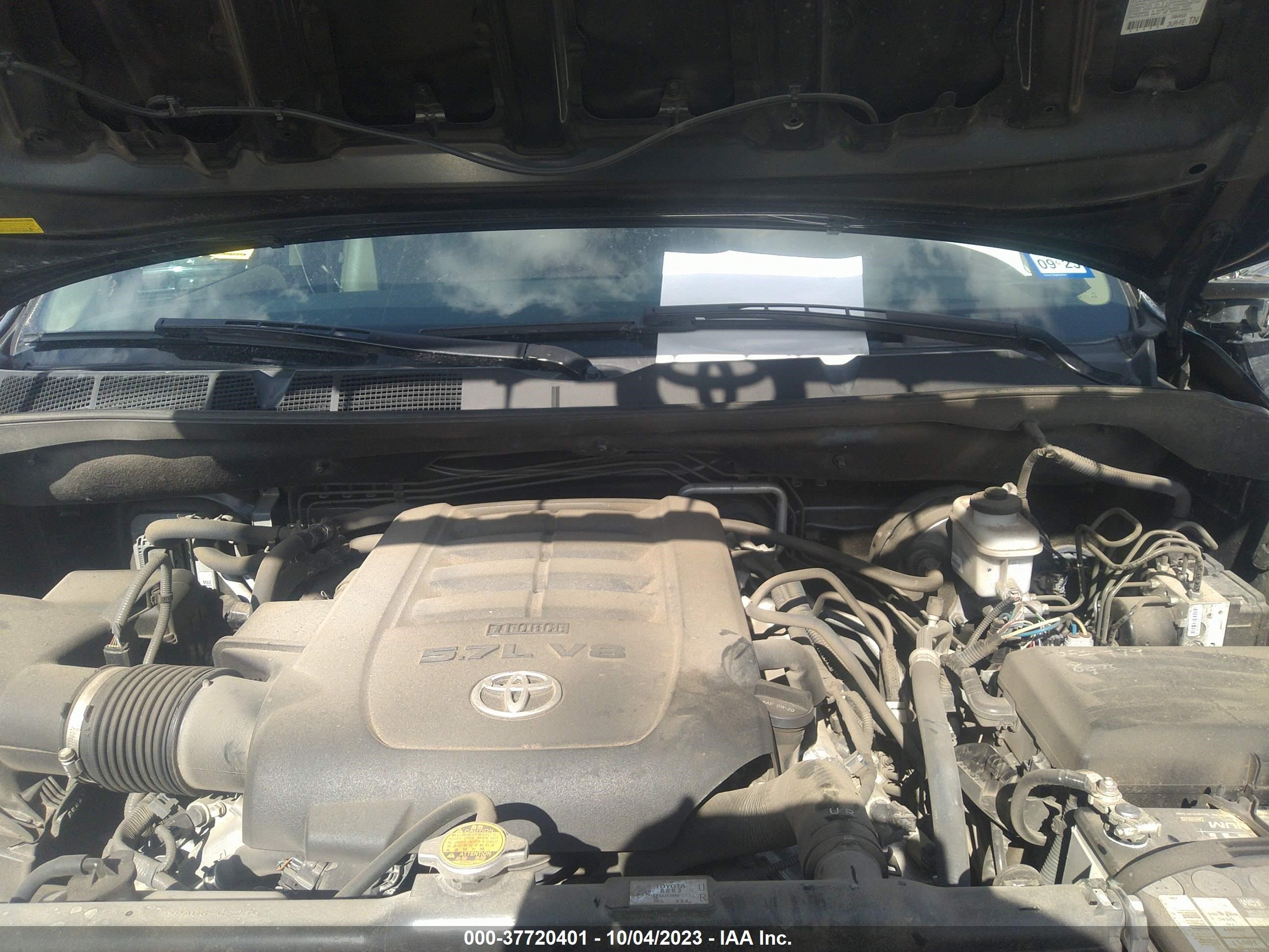 Photo 9 VIN: 5TDYY5G10FS060311 - TOYOTA SEQUOIA 