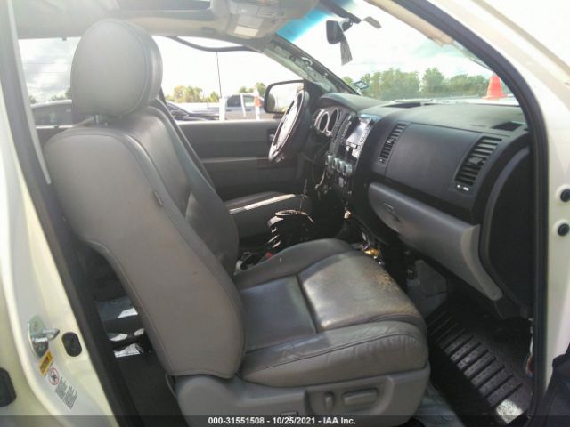 Photo 4 VIN: 5TDYY5G12BS035503 - TOYOTA SEQUOIA 