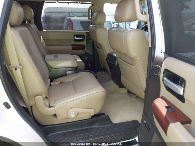 Photo 7 VIN: 5TDYY5G13BS031315 - TOYOTA SEQUOIA 