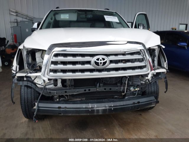 Photo 5 VIN: 5TDYY5G16BS033916 - TOYOTA SEQUOIA 