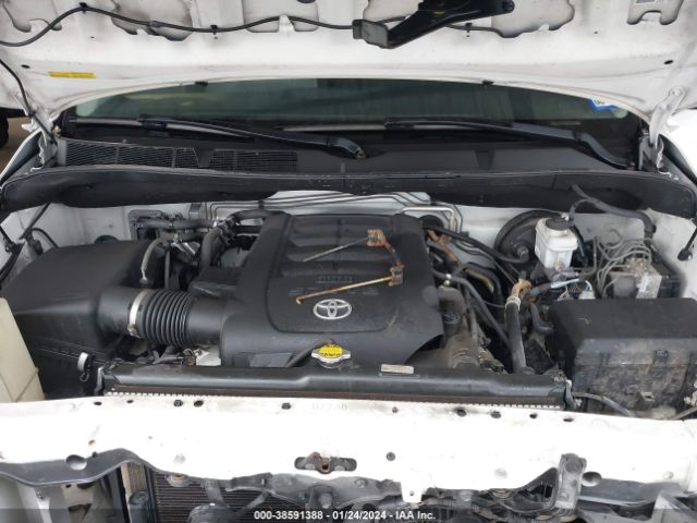 Photo 9 VIN: 5TDYY5G16BS033916 - TOYOTA SEQUOIA 