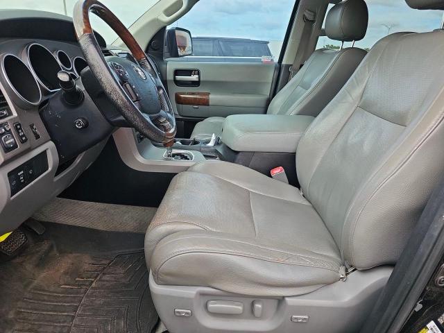 Photo 4 VIN: 5TDYY5G17AS027508 - TOYOTA SEQUOIA 