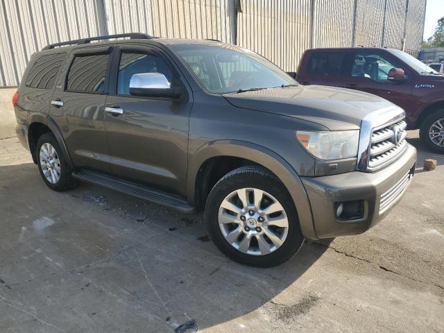 Photo 3 VIN: 5TDYY5G18AS030305 - TOYOTA SEQUOIA 