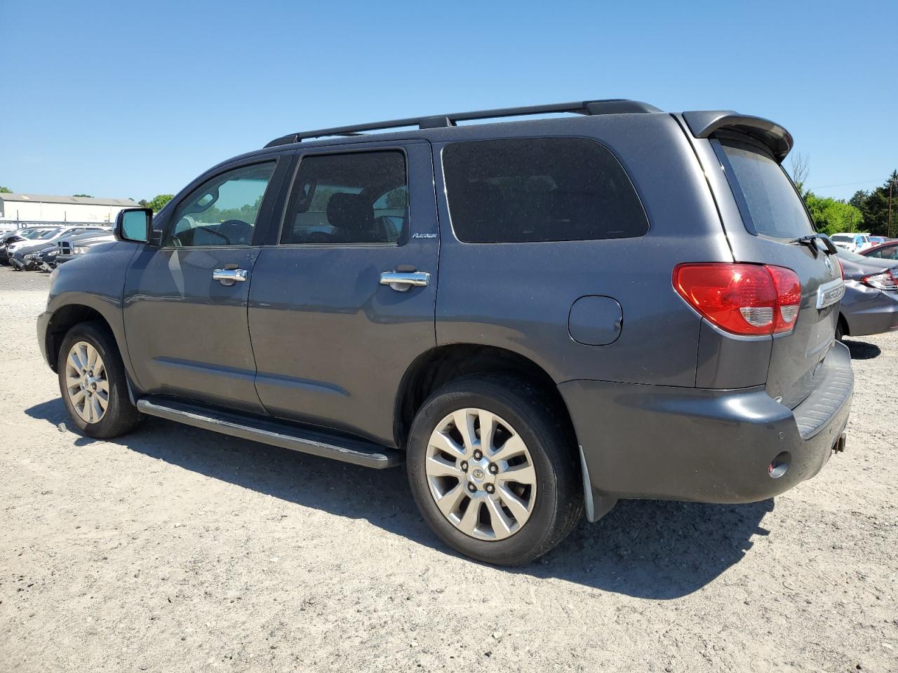 Photo 1 VIN: 5TDYY5G1XBS034468 - TOYOTA SEQUOIA 