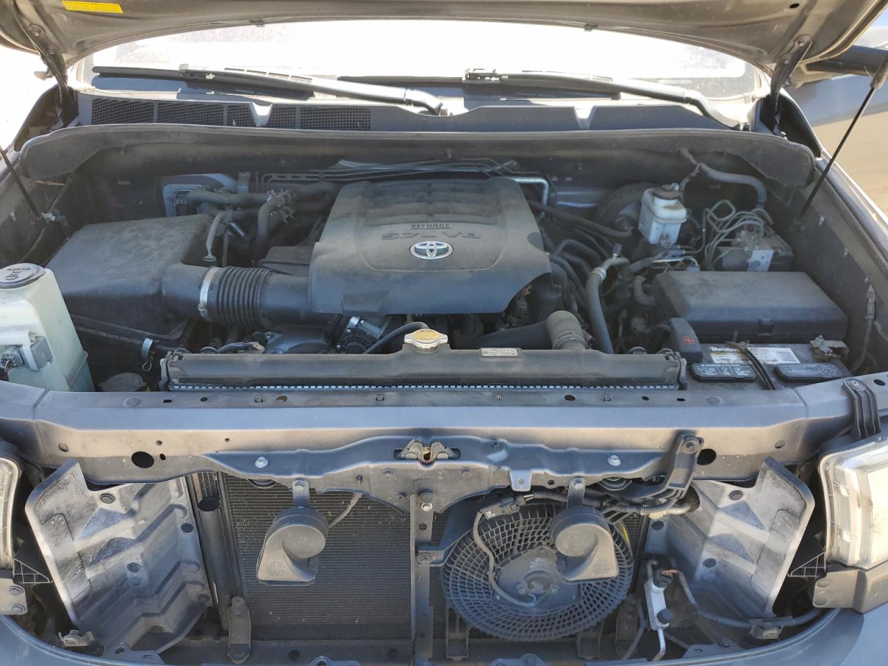 Photo 10 VIN: 5TDYY5G1XBS034468 - TOYOTA SEQUOIA 