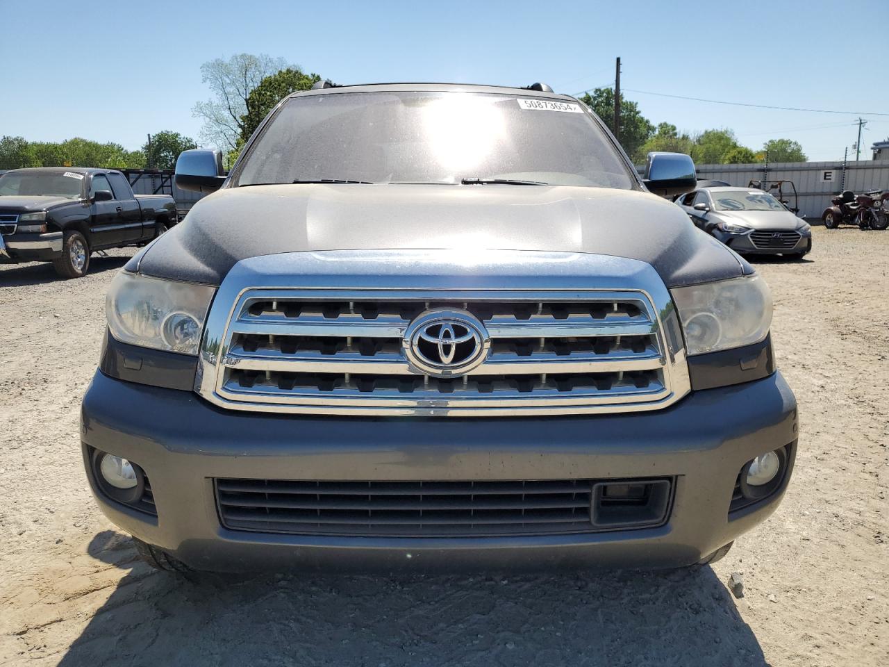 Photo 4 VIN: 5TDYY5G1XBS034468 - TOYOTA SEQUOIA 