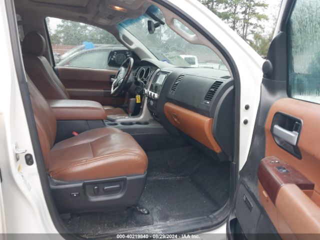 Photo 4 VIN: 5TDYY5G1XFS059442 - TOYOTA SEQUOIA 