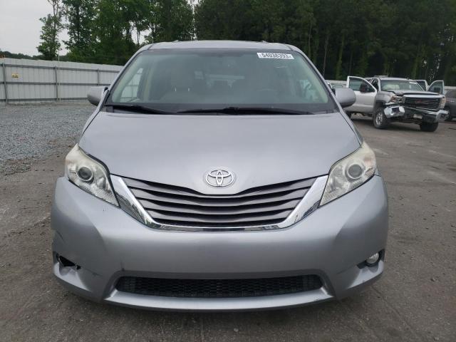 Photo 4 VIN: 5TDYZ3DC0HS783392 - TOYOTA SIENNA 