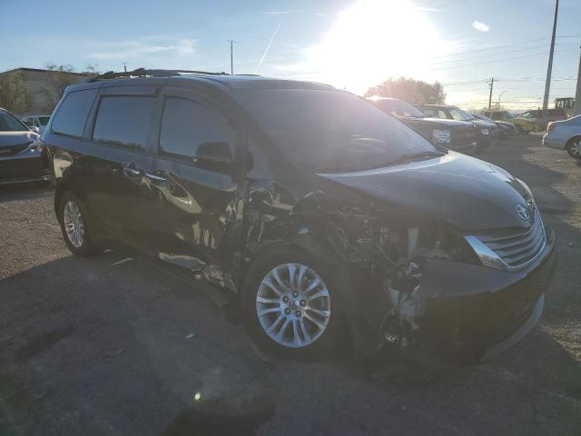 Photo 3 VIN: 5TDYZ3DC0HS793467 - TOYOTA SIENNA XLE 