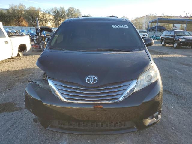 Photo 4 VIN: 5TDYZ3DC0HS793467 - TOYOTA SIENNA XLE 