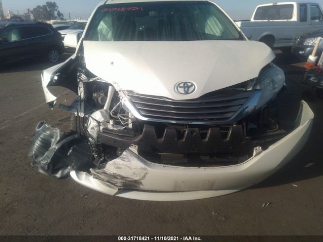 Photo 5 VIN: 5TDYZ3DC0HS811496 - TOYOTA SIENNA 