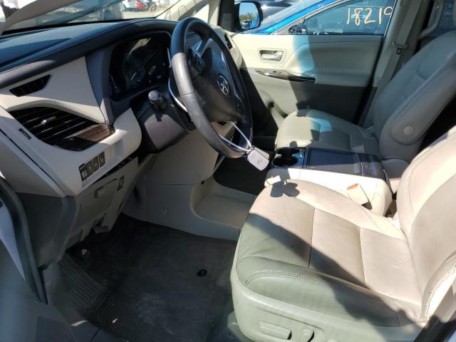 Photo 6 VIN: 5TDYZ3DC0HS818433 - TOYOTA SIENNA XLE 