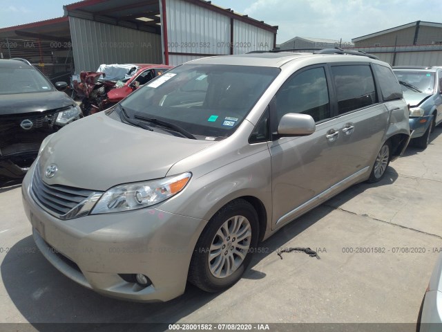 Photo 1 VIN: 5TDYZ3DC0HS823471 - TOYOTA SIENNA 