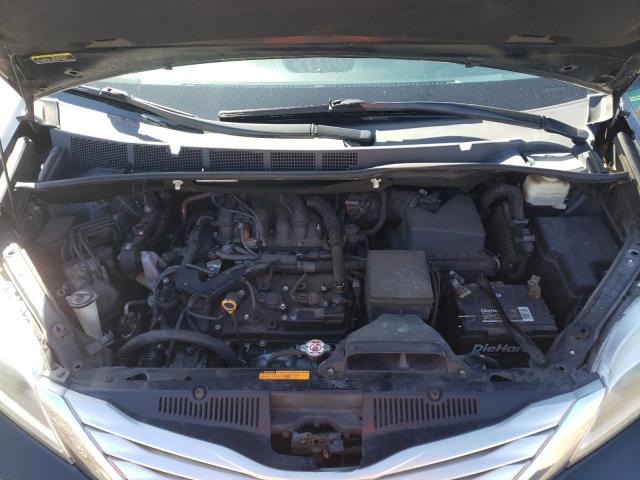 Photo 11 VIN: 5TDYZ3DC0HS831747 - TOYOTA SIENNA XLE 