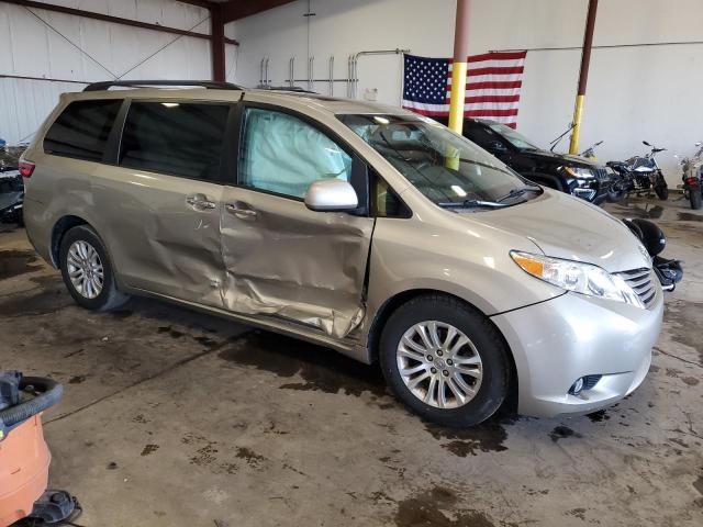 Photo 3 VIN: 5TDYZ3DC0HS857636 - TOYOTA SIENNA XLE 