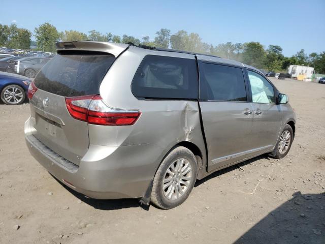 Photo 2 VIN: 5TDYZ3DC0HS857684 - TOYOTA SIENNA XLE 