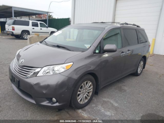 Photo 1 VIN: 5TDYZ3DC0HS861458 - TOYOTA SIENNA XLE 