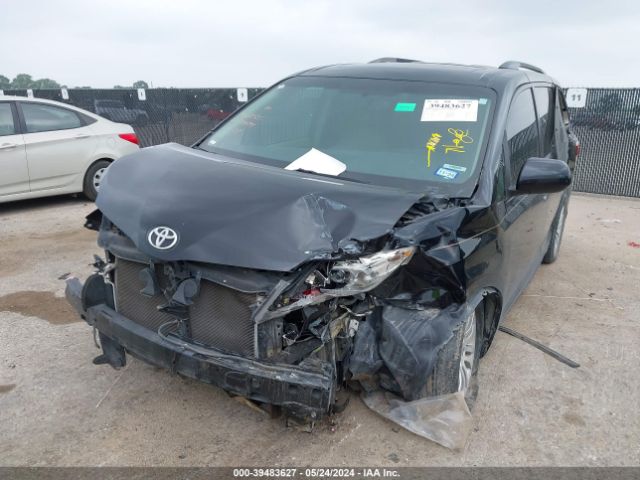 Photo 1 VIN: 5TDYZ3DC0HS877594 - TOYOTA SIENNA 