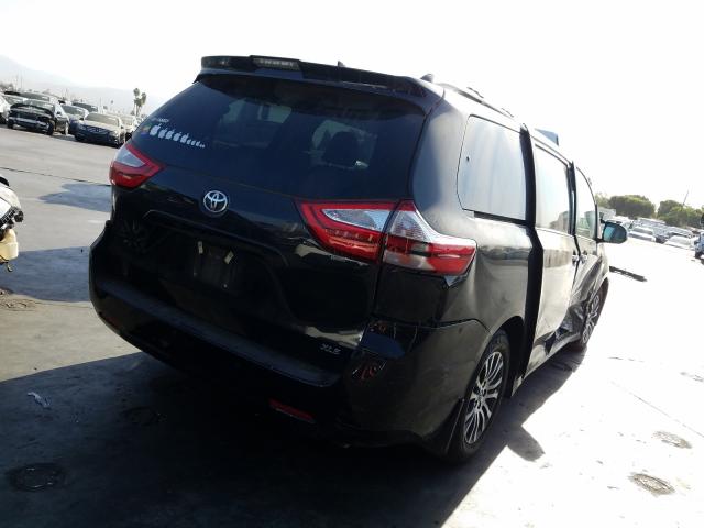 Photo 3 VIN: 5TDYZ3DC0JS911894 - TOYOTA SIENNA XLE 