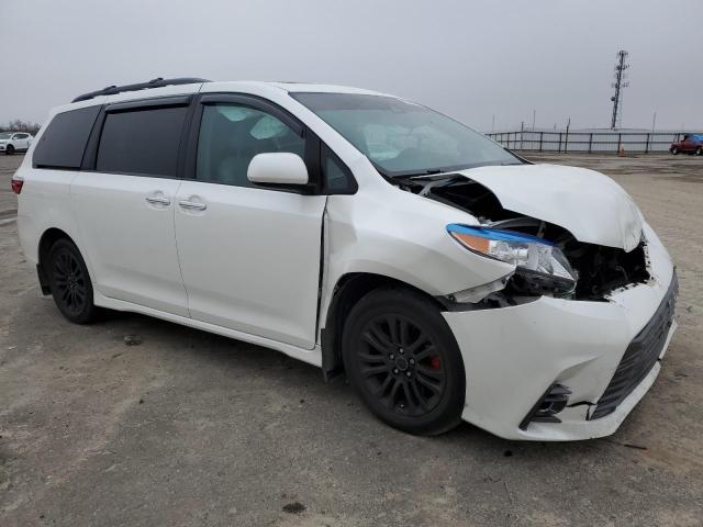 Photo 3 VIN: 5TDYZ3DC0JS919316 - TOYOTA SIENNA XLE 