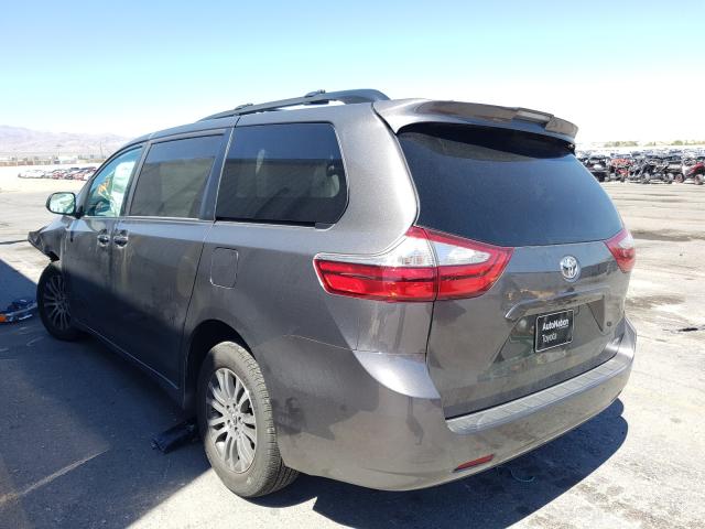 Photo 2 VIN: 5TDYZ3DC0JS922278 - TOYOTA SIENNA XLE 