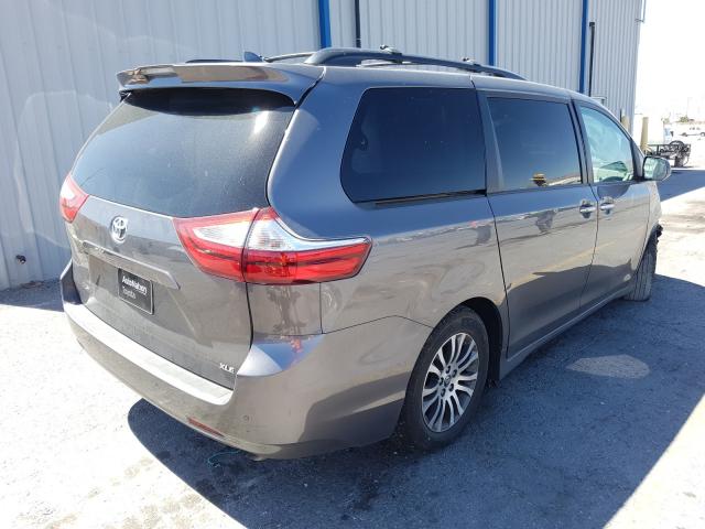 Photo 3 VIN: 5TDYZ3DC0JS922278 - TOYOTA SIENNA XLE 