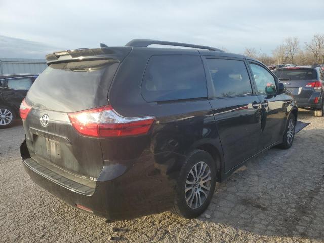 Photo 2 VIN: 5TDYZ3DC0JS928727 - TOYOTA SIENNA XLE 