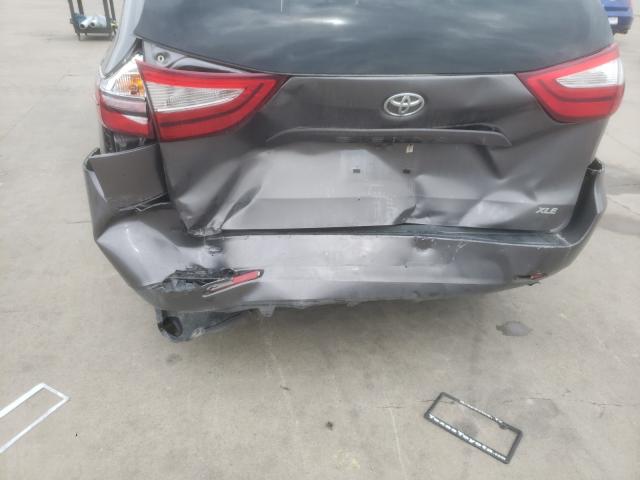 Photo 8 VIN: 5TDYZ3DC0JS940294 - TOYOTA SIENNA XLE 